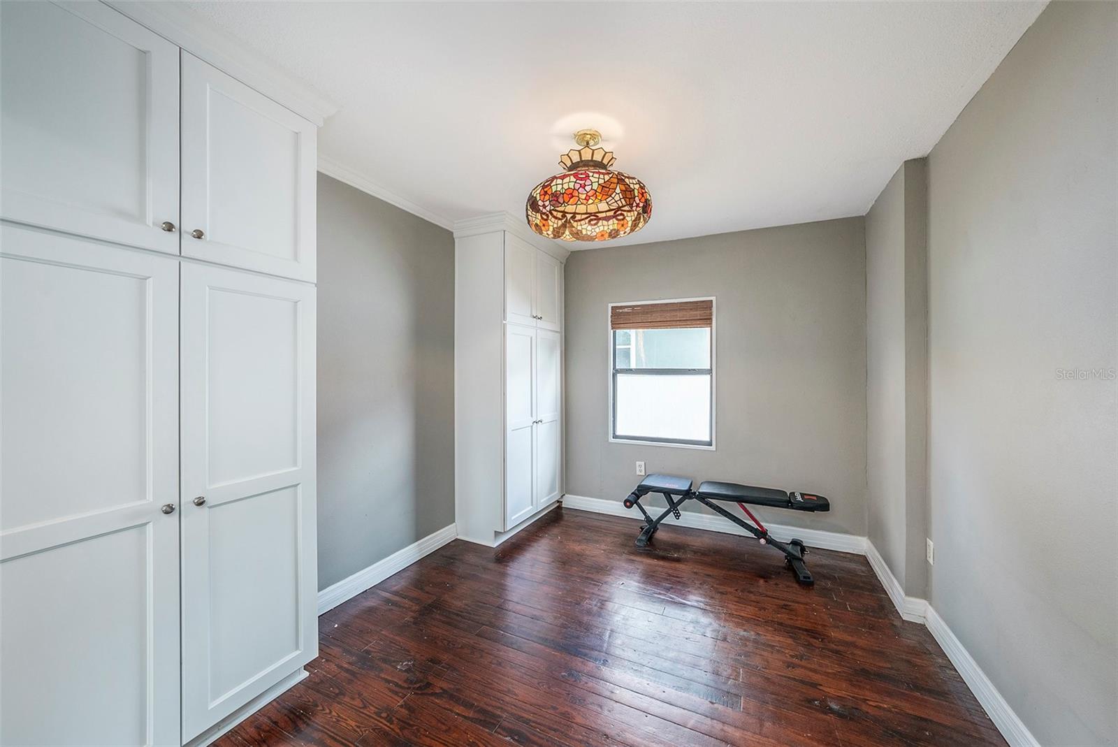 1702 E KNOLLWOOD ST — photo 16