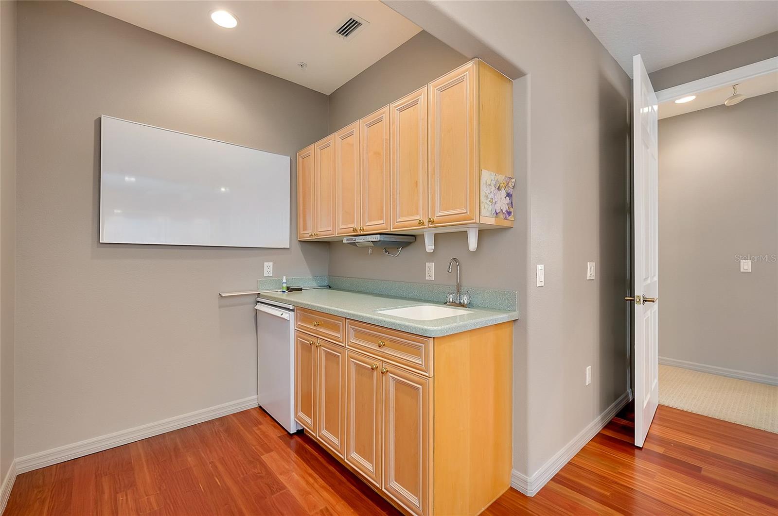 3975 SQUARE EAST LN #9 — photo 37