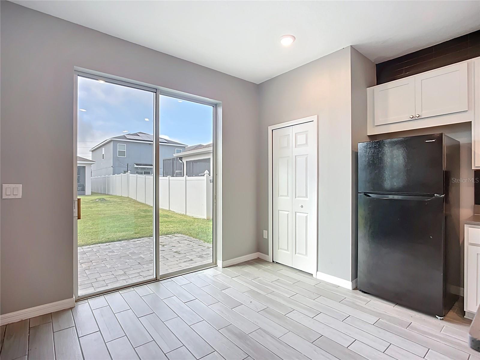 11829 CLARE HILL AVE — photo 14