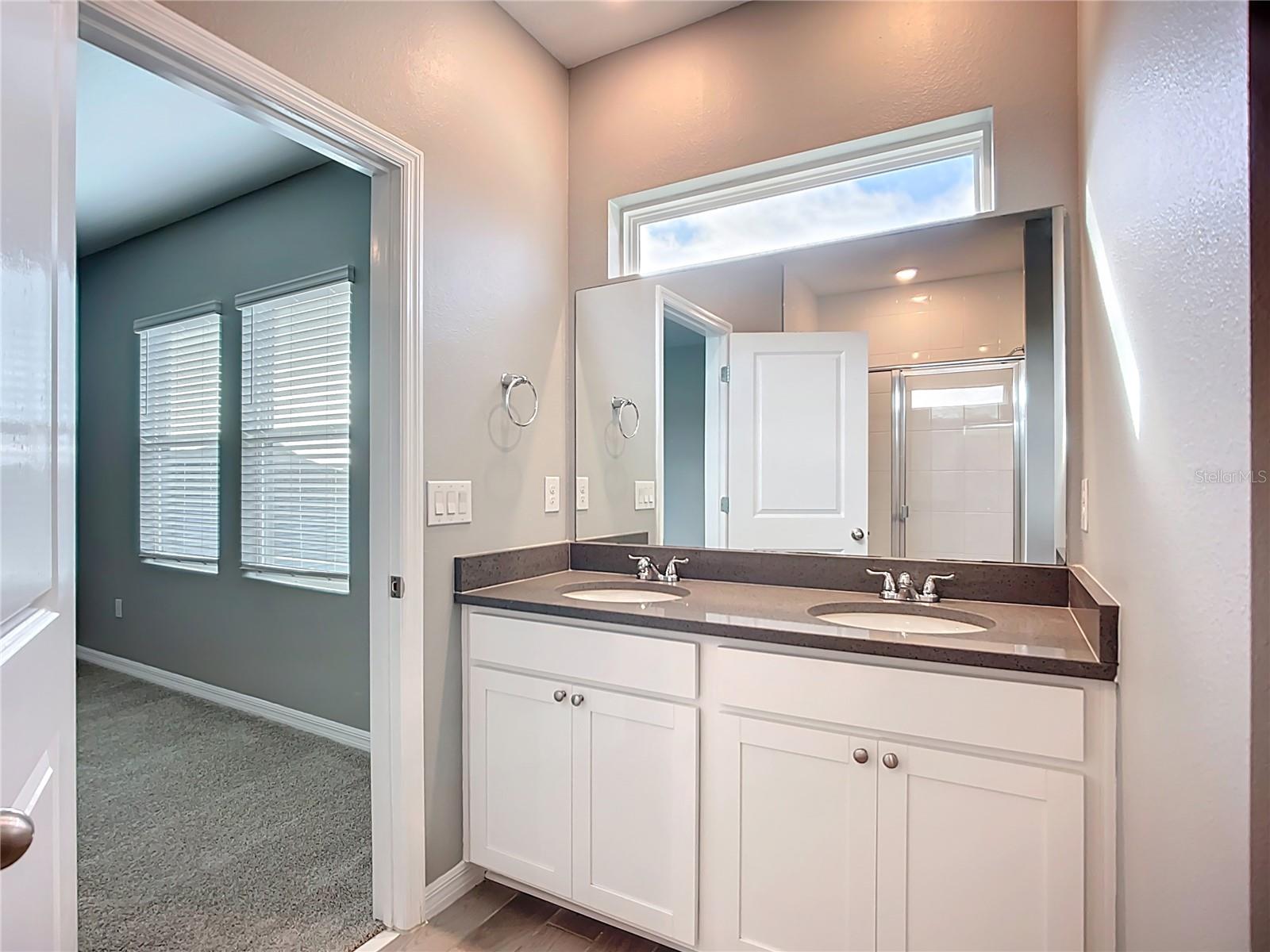 11829 CLARE HILL AVE — photo 28