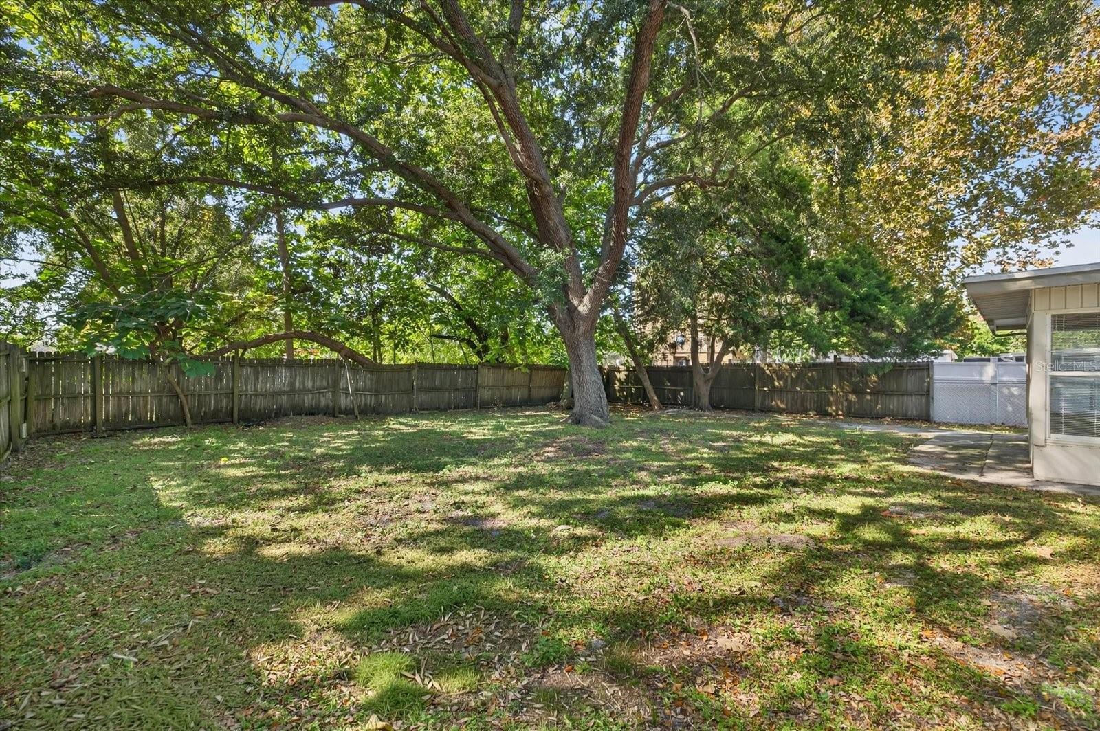 11015 MARTHA AVE — photo 24