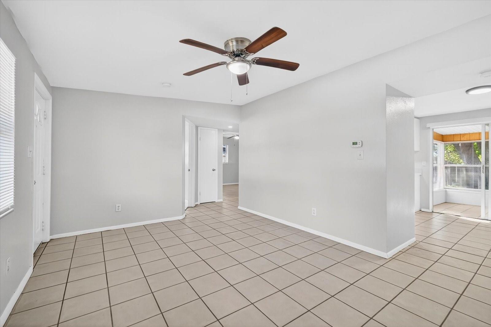 11015 MARTHA AVE — photo 5