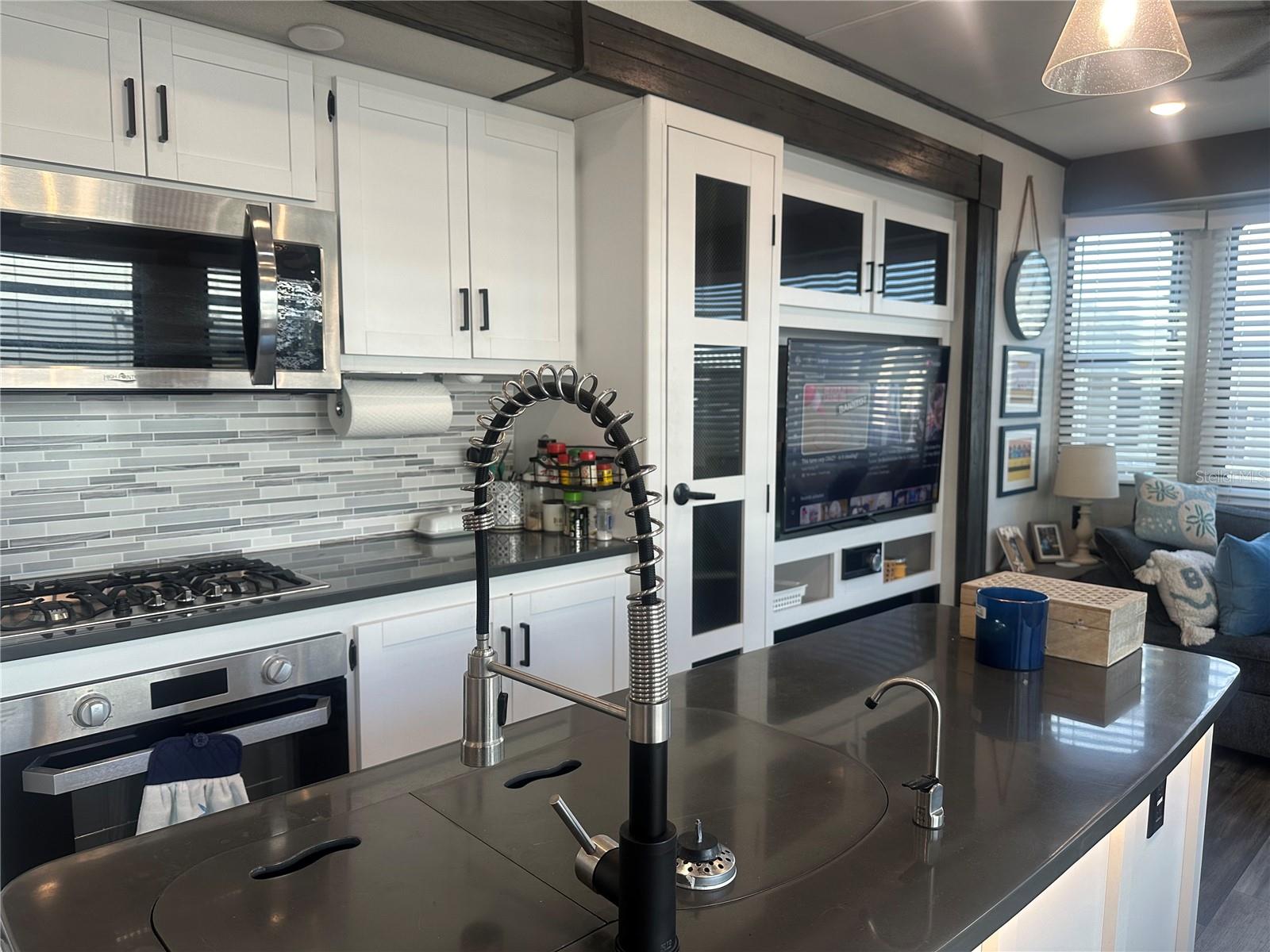136 BAHIA DR — photo 8