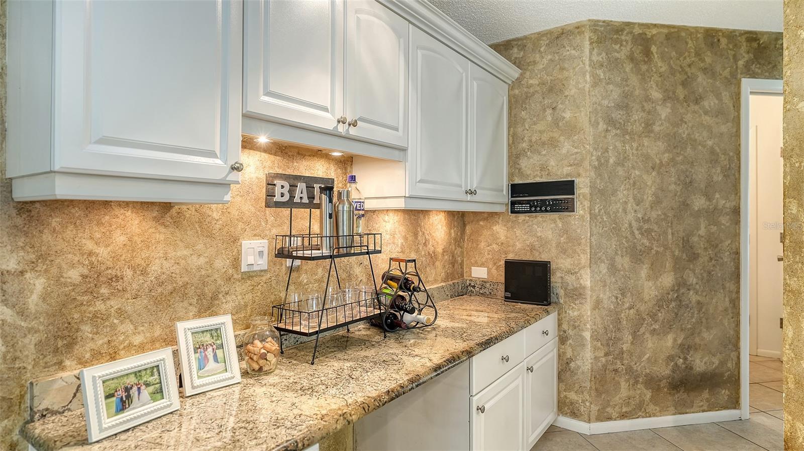 2246 CORK OAK ST W — photo 21