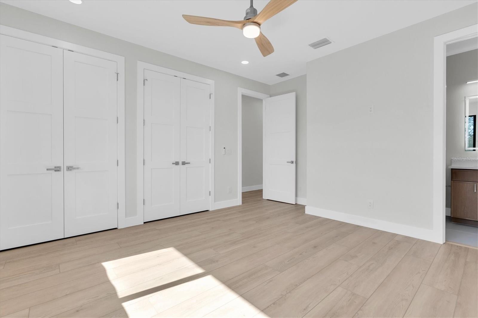 5966 BAYVIEW CIR S — photo 39