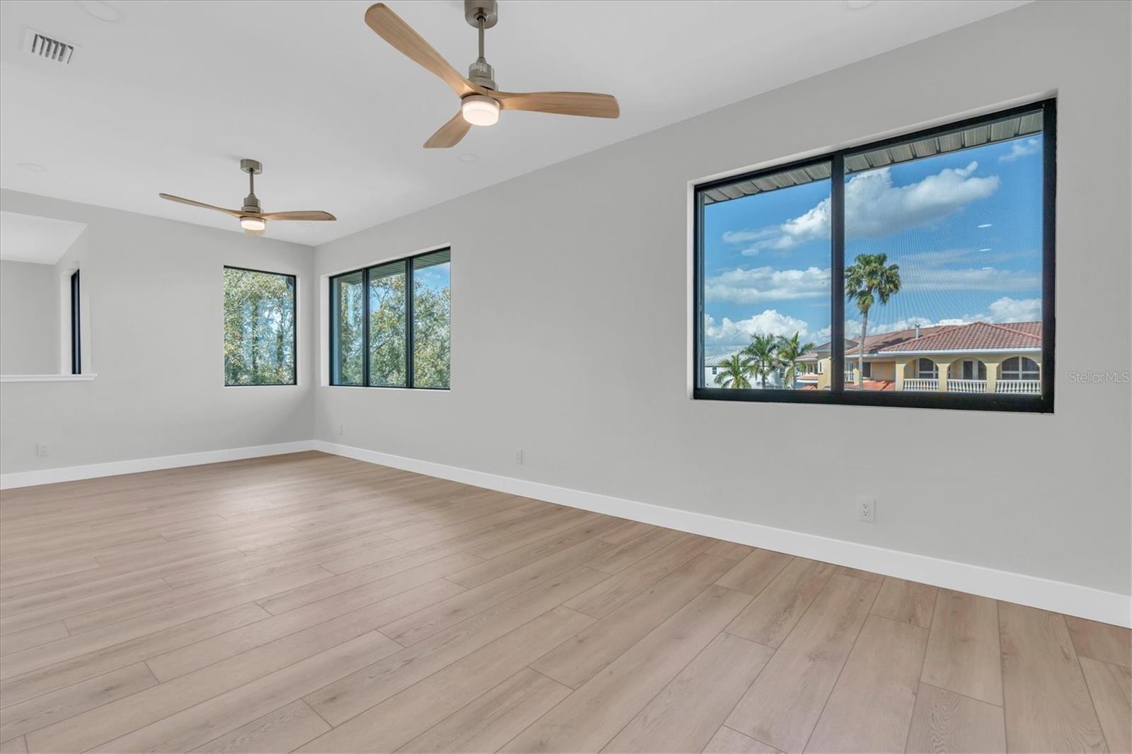 5966 BAYVIEW CIR S — photo 33