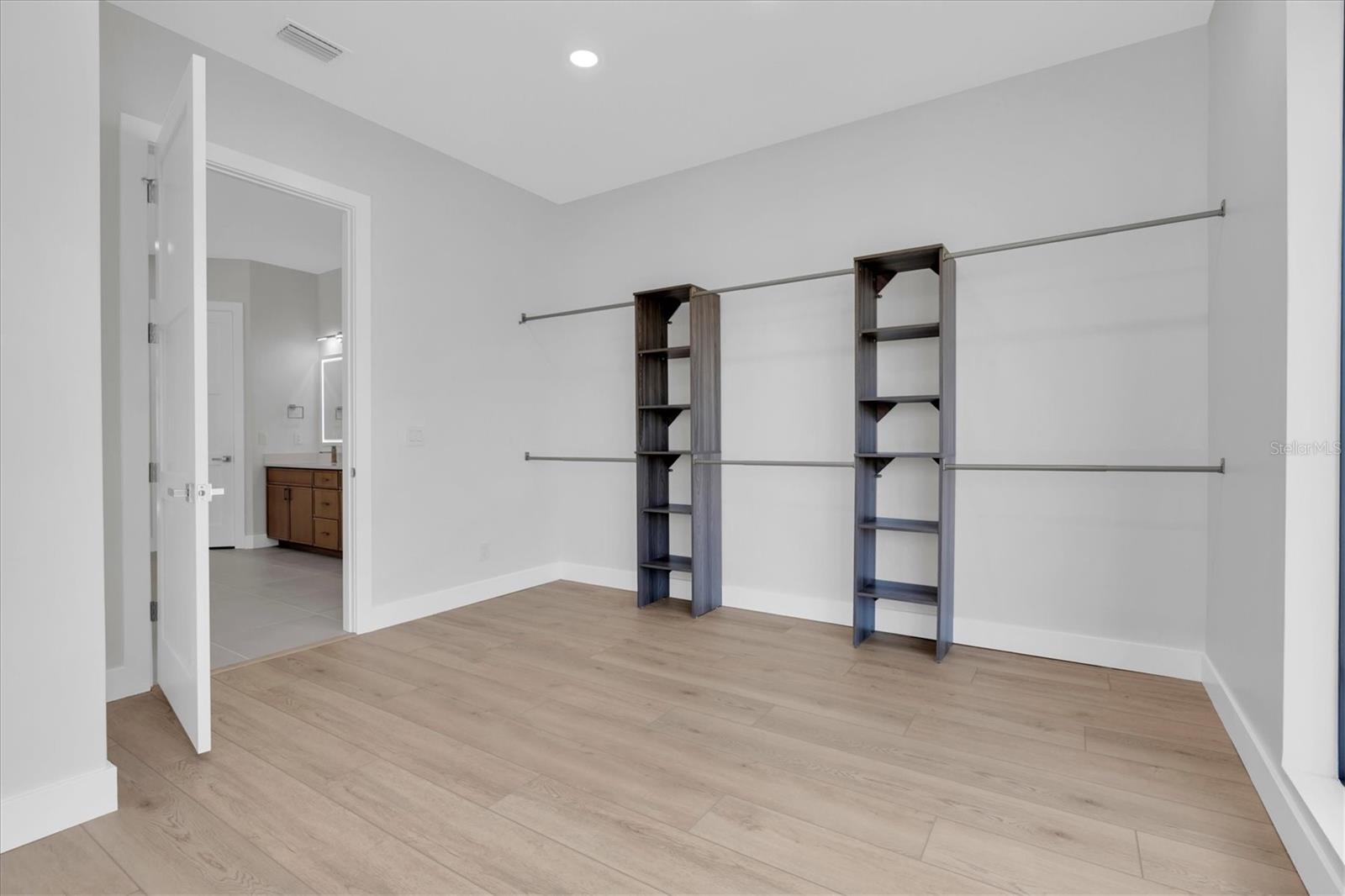 5966 BAYVIEW CIR S — photo 29