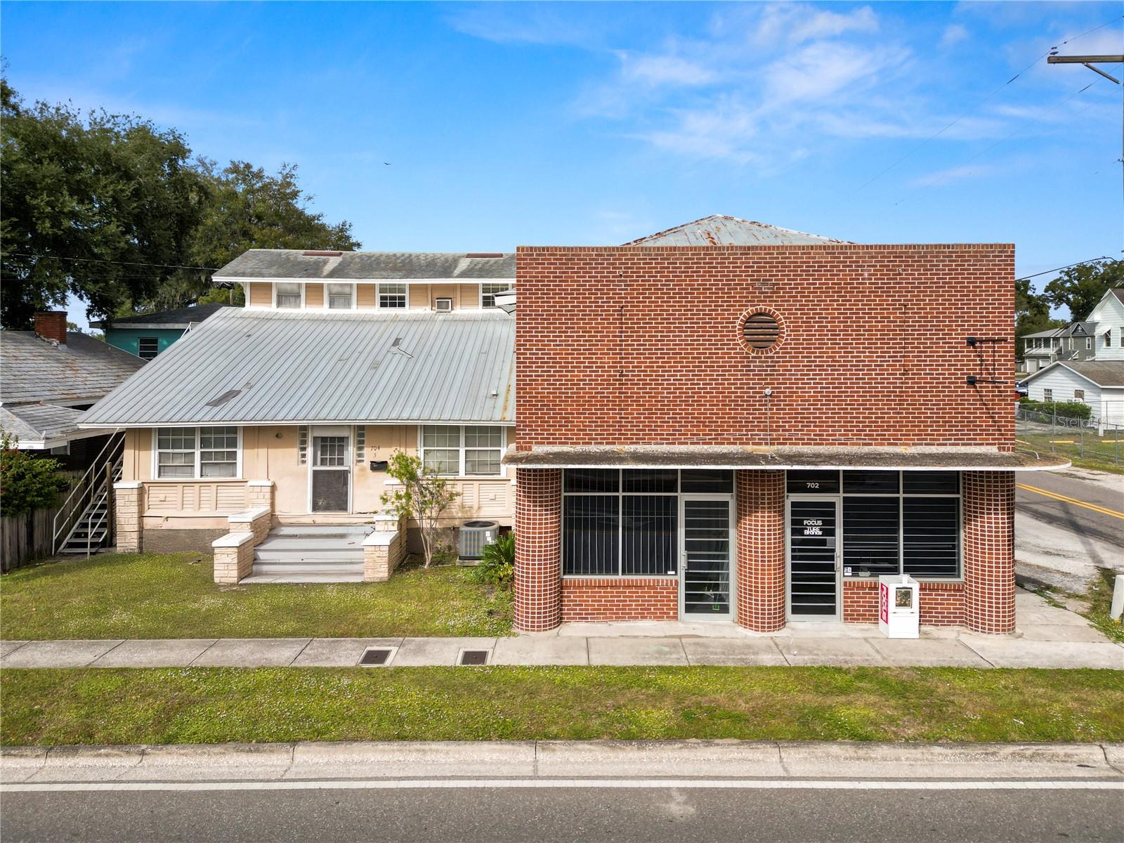 702 W DR MARTIN LUTHER KING JR BLVD — photo 16
