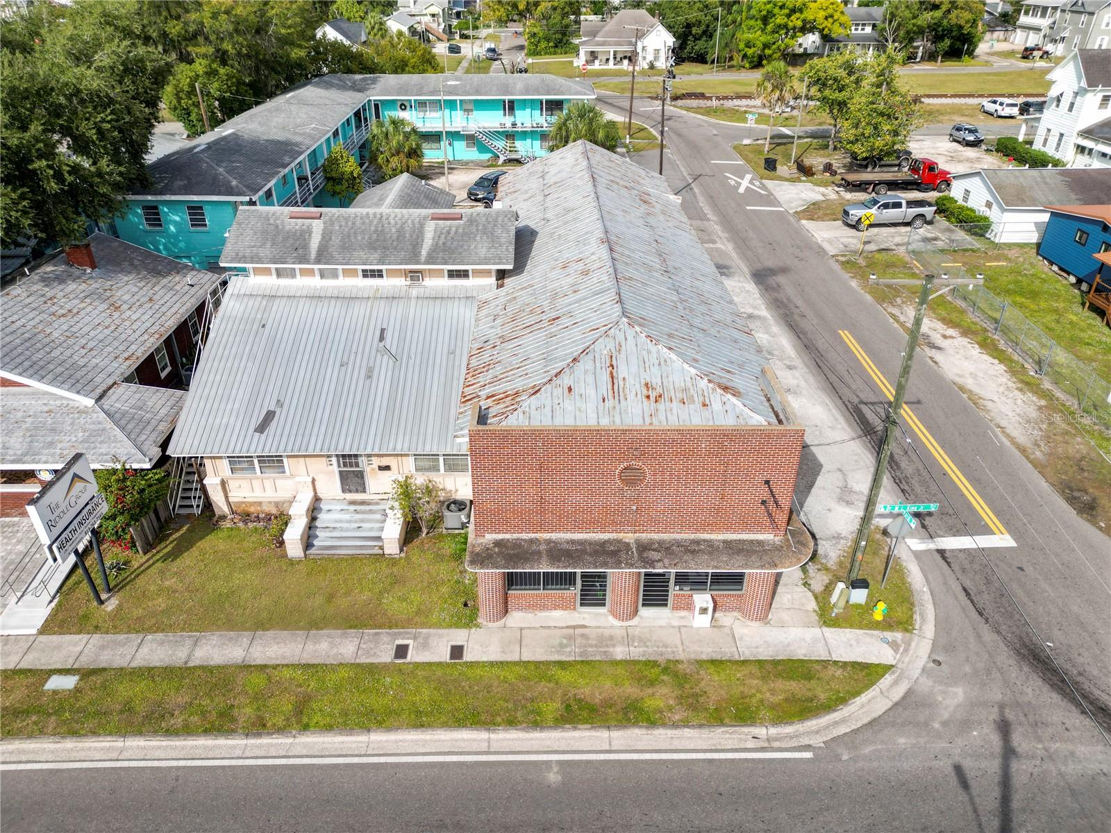 702 W DR MARTIN LUTHER KING JR BLVD — photo 15