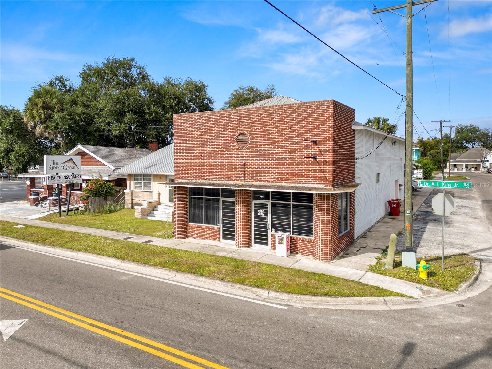 702 W DR MARTIN LUTHER KING JR BLVD — photo 2