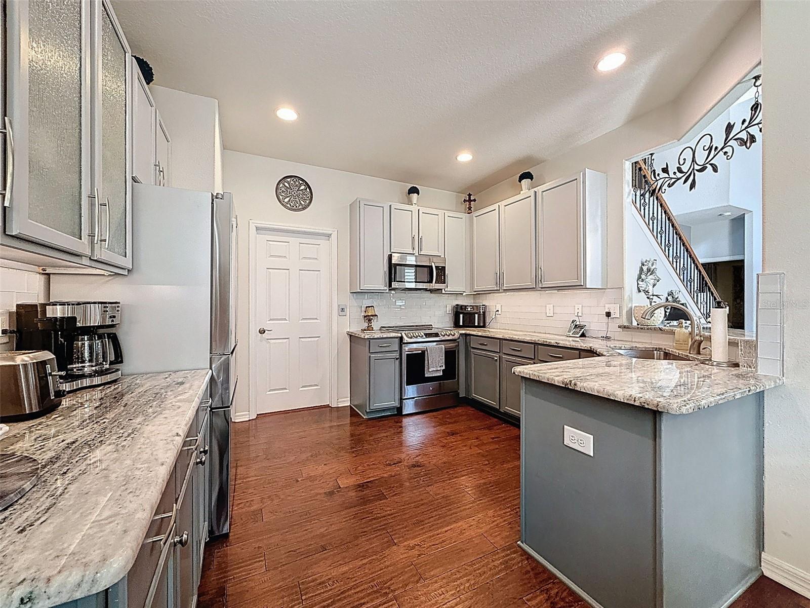 2539 SILVERBACK CT — photo 11