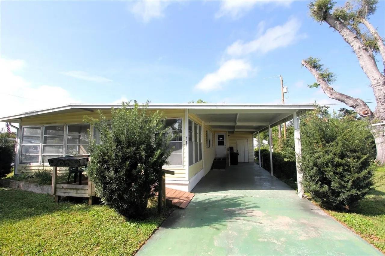 6021 RIDGEWOOD DR — photo 2