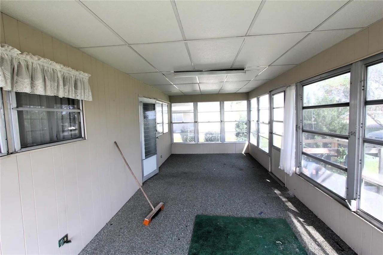 6021 RIDGEWOOD DR — photo 5