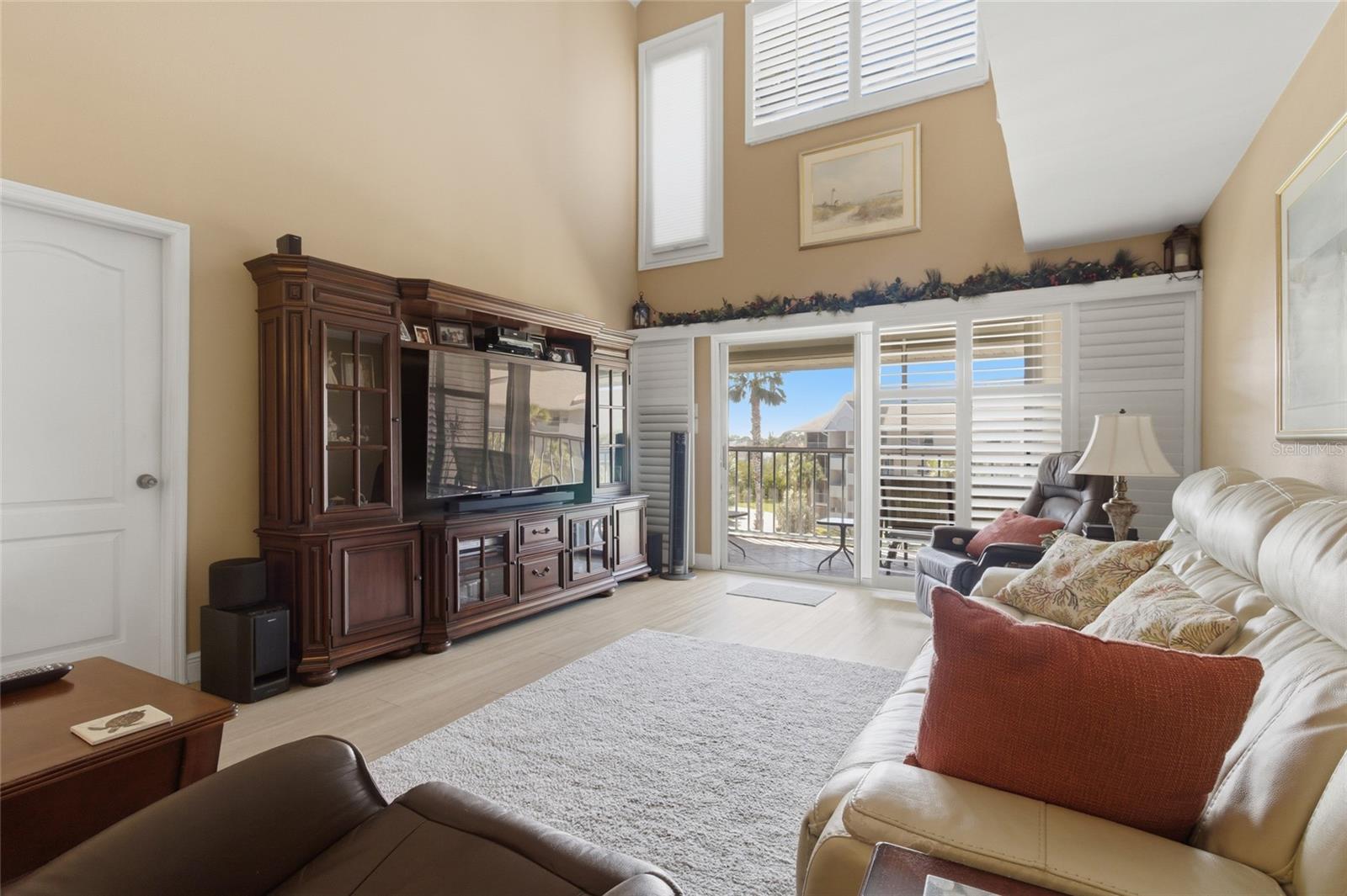 5567 SEA FOREST DR #323 — photo 8