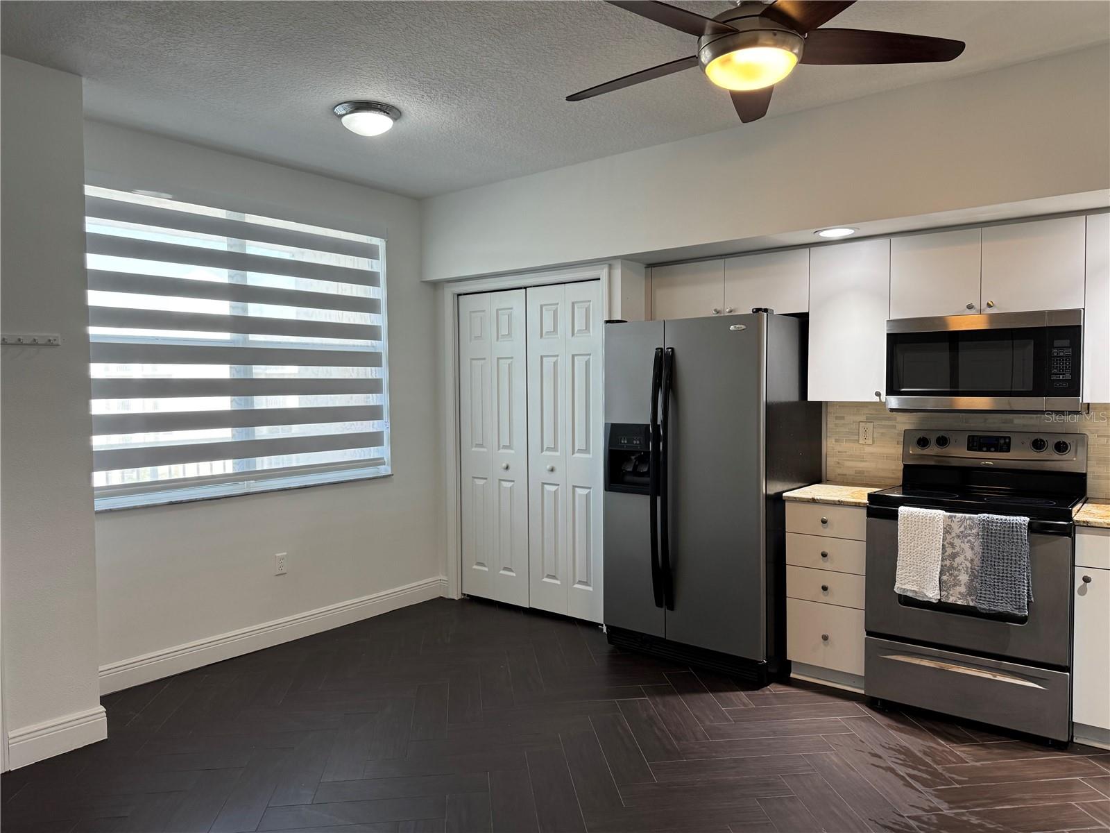 1200 COUNTRY CLUB DR #2405 — photo 23