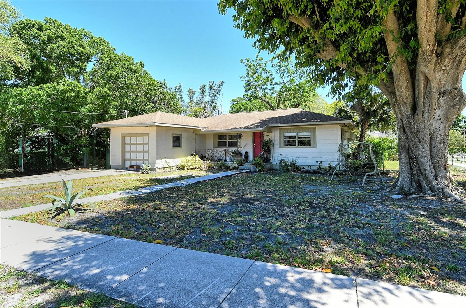 1504 COCOANUT AVE — photo 6