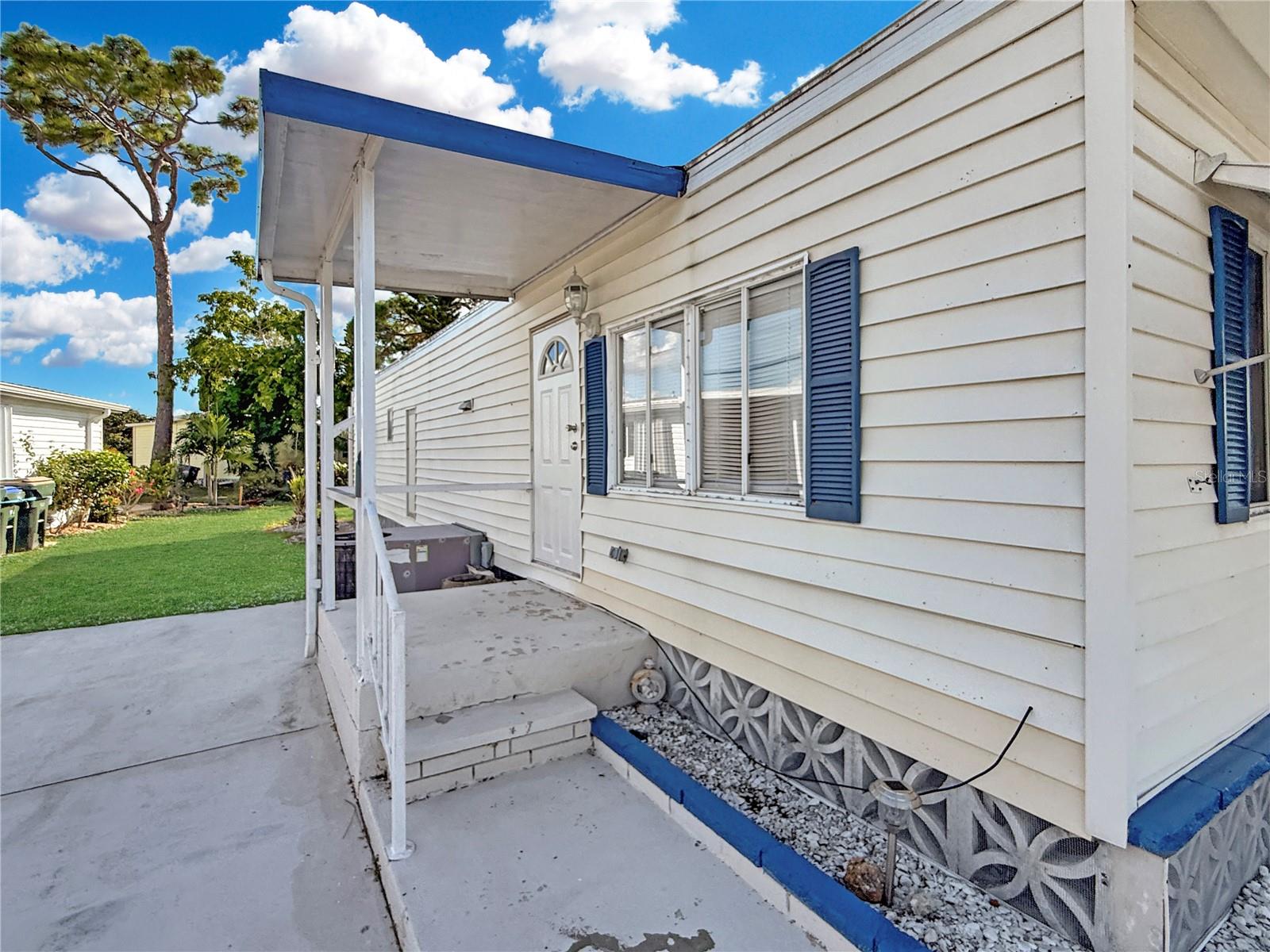 5559 HOLIDAY PARK BLVD — photo 4