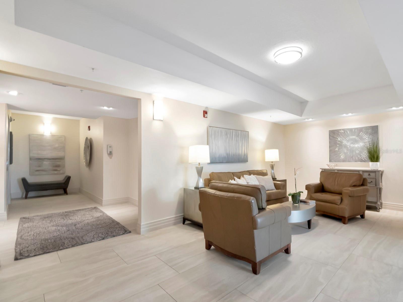 1108 N FRANKLIN ST #605 — photo 34