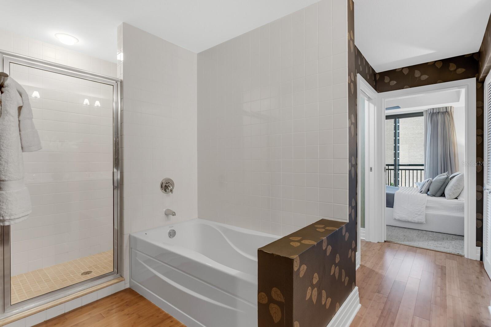 1108 N FRANKLIN ST #605 — photo 21