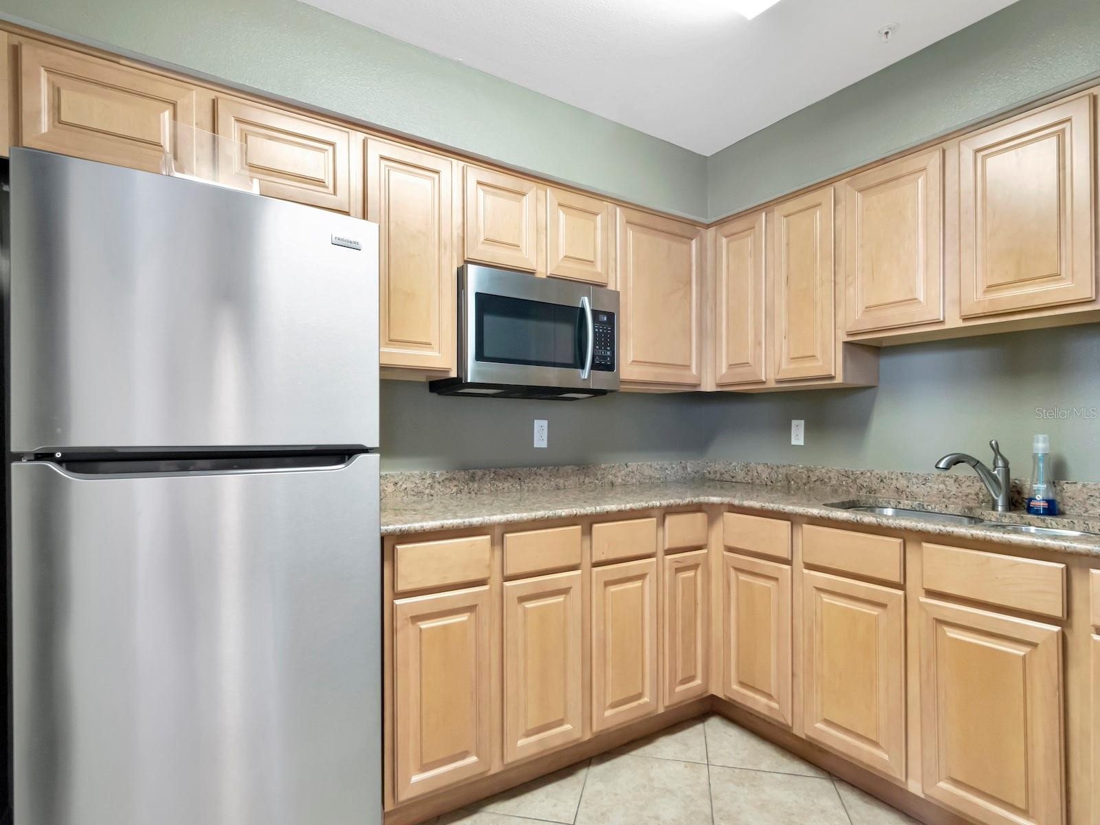1108 N FRANKLIN ST #605 — photo 37