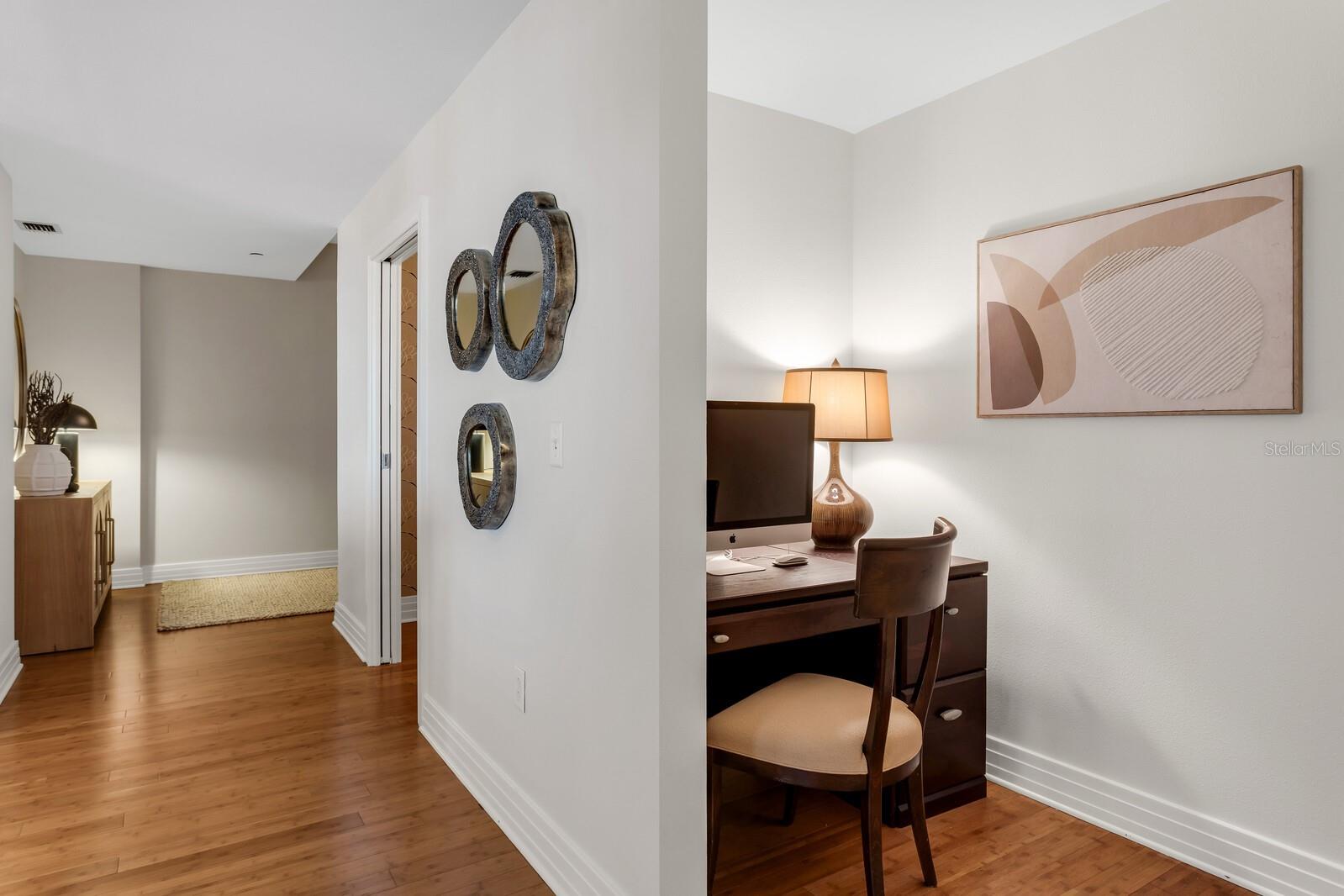 1108 N FRANKLIN ST #605 — photo 27