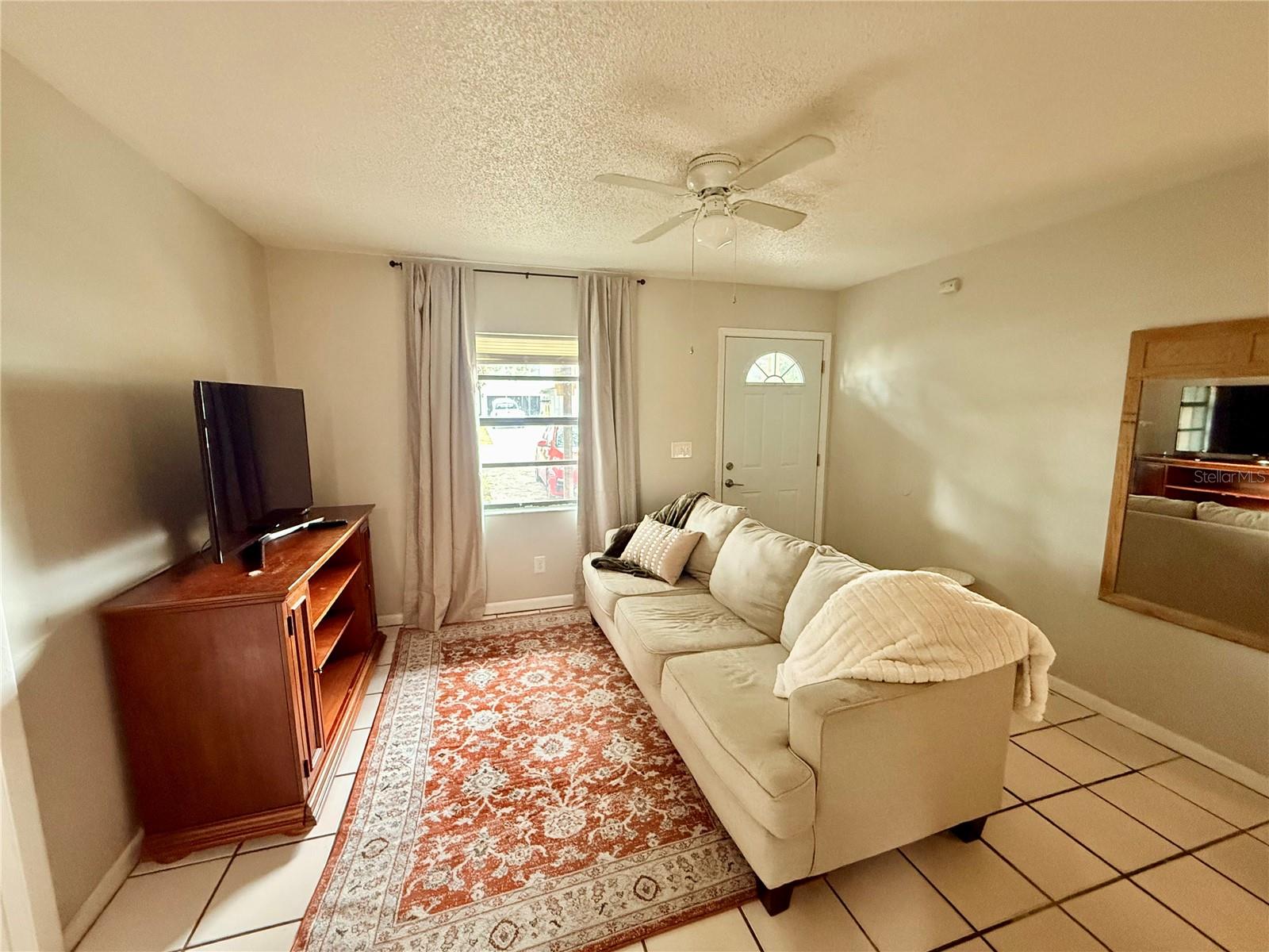 9402 N SEMMES ST — photo 12