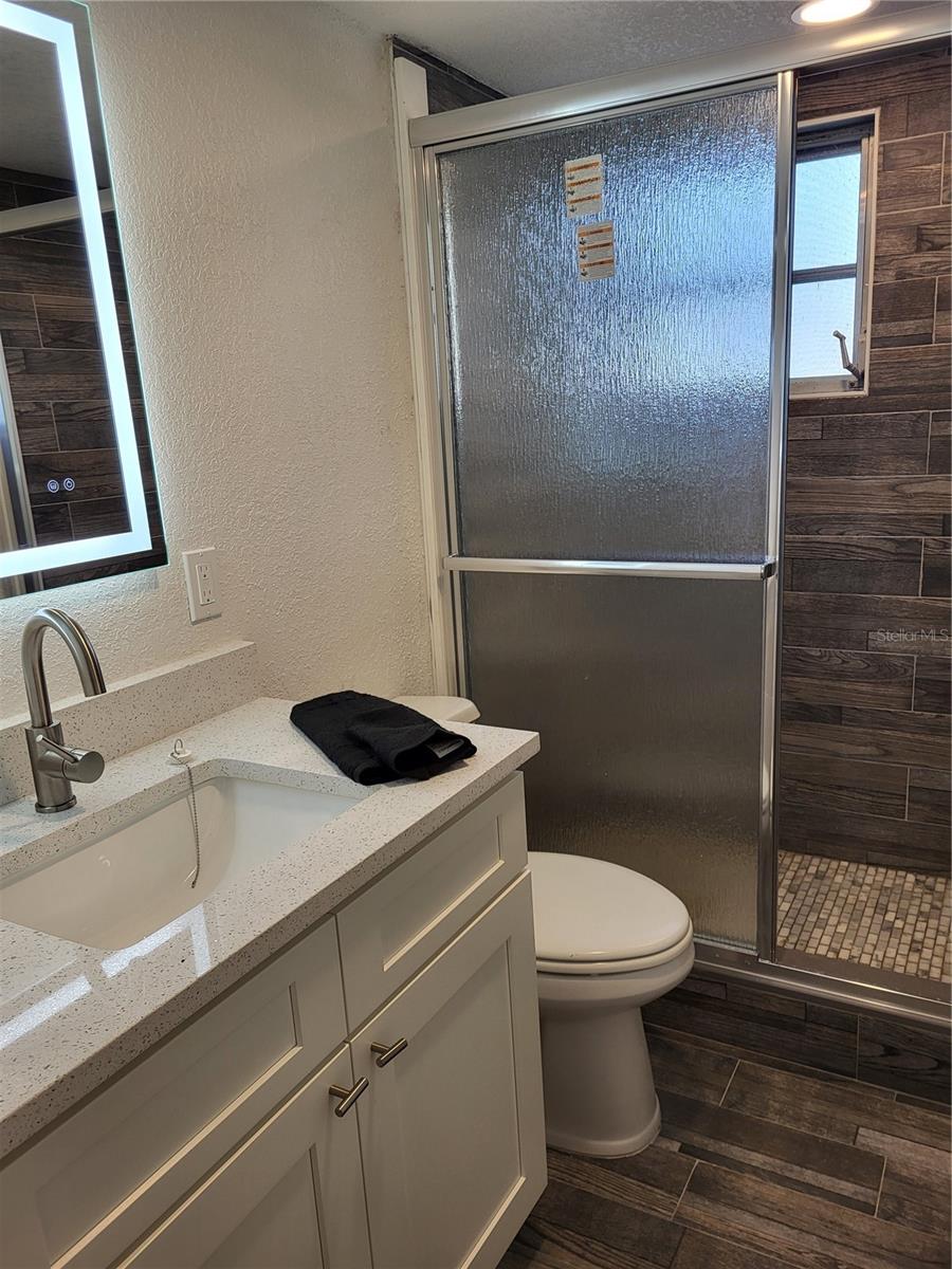4650 COVE CIR #611 — photo 14