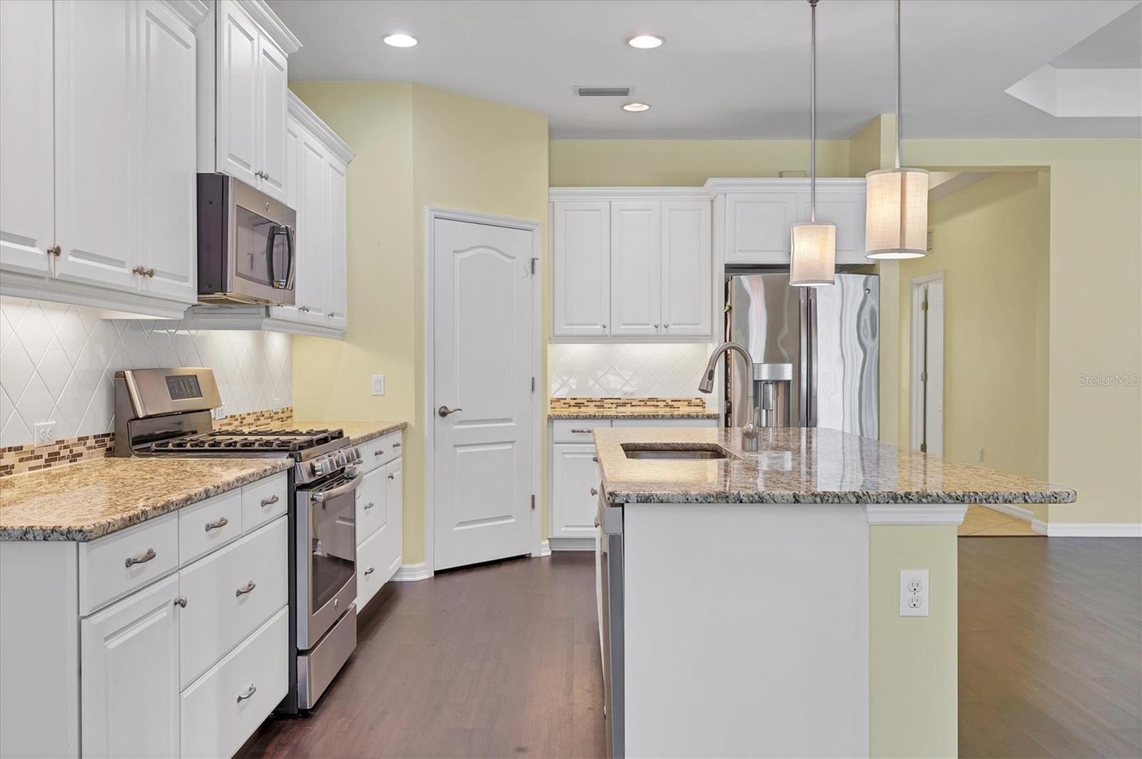 7040 WHITE WILLOW CT — photo 16