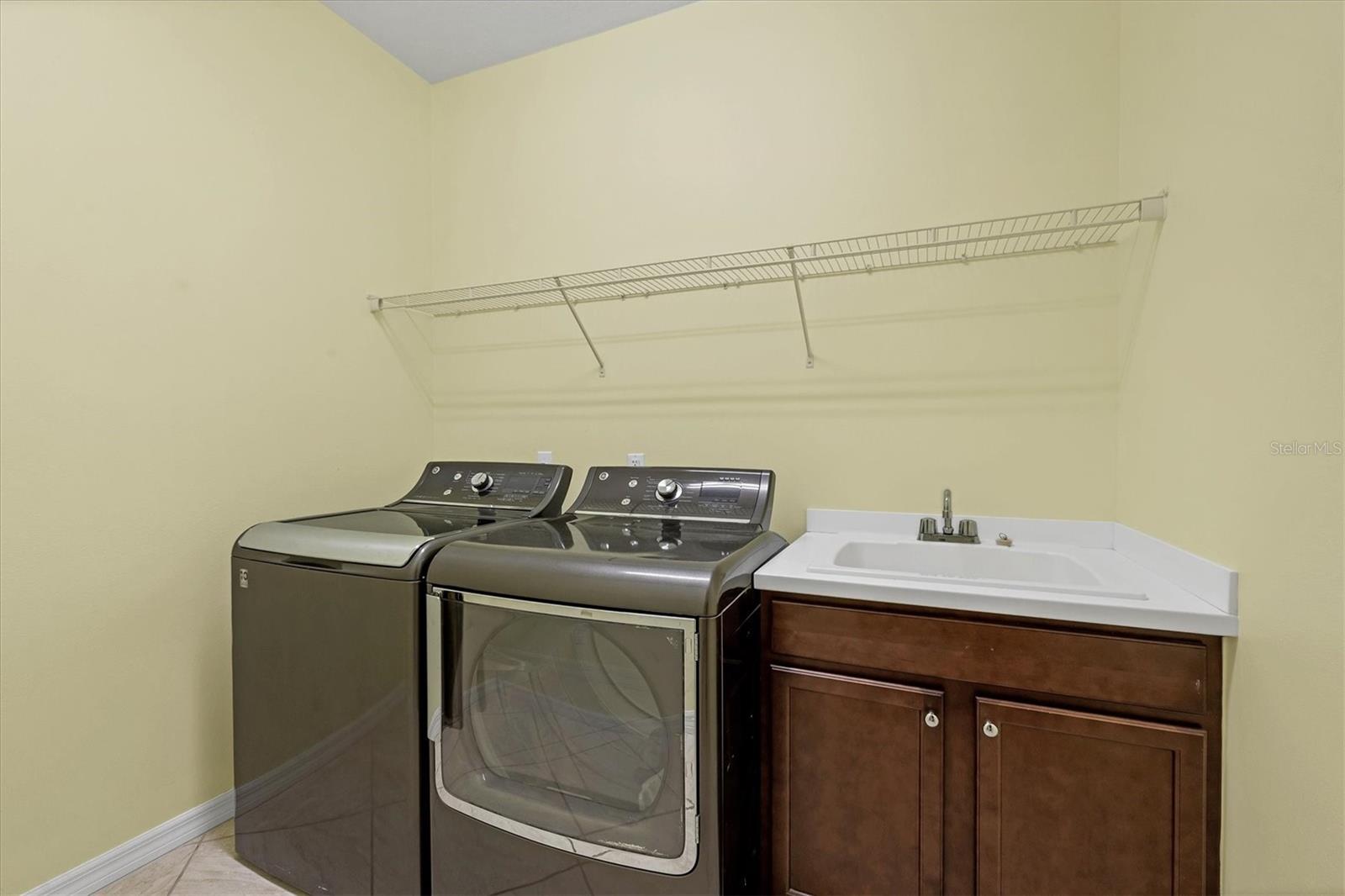 7040 WHITE WILLOW CT — photo 35