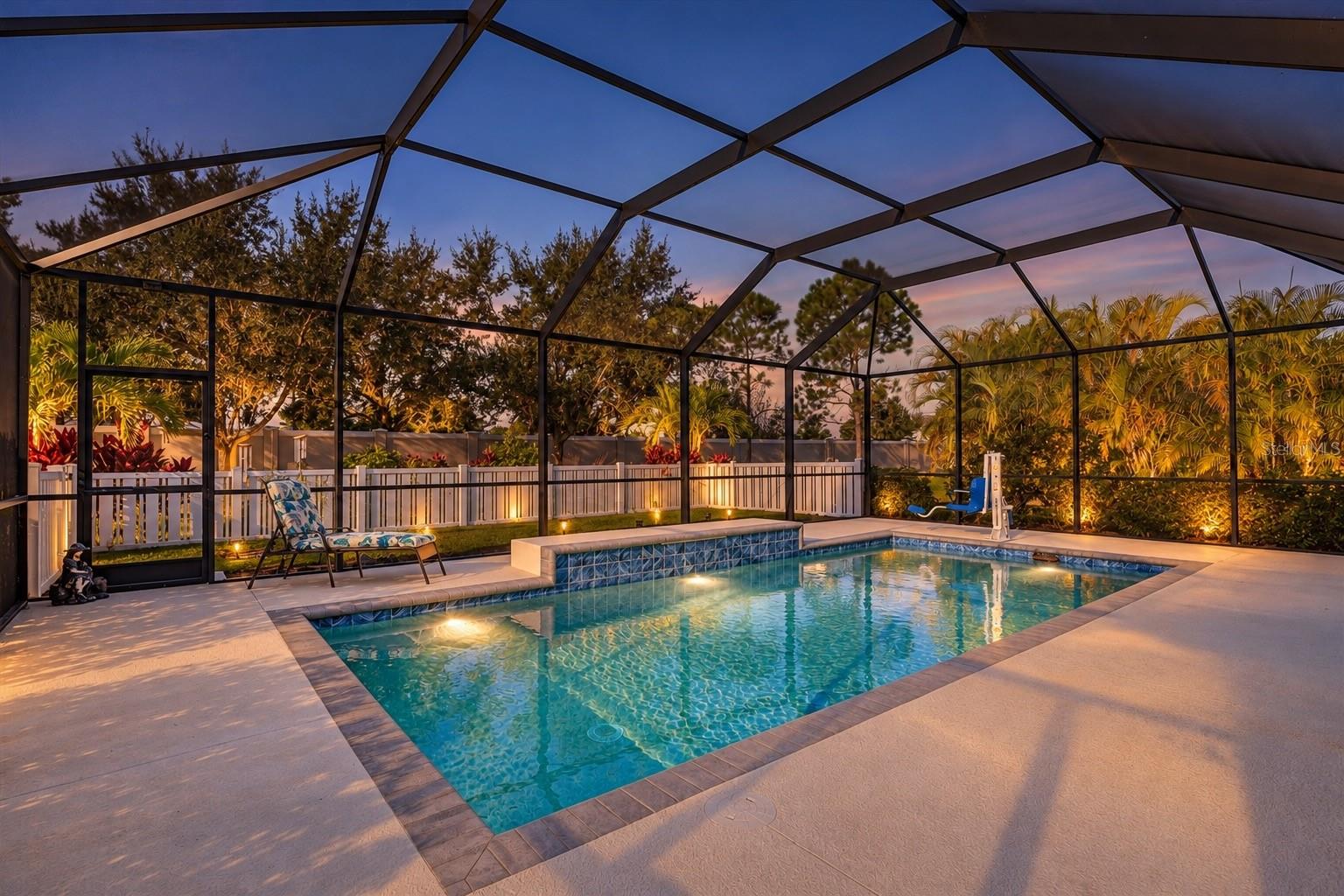 7040 WHITE WILLOW CT — photo 4