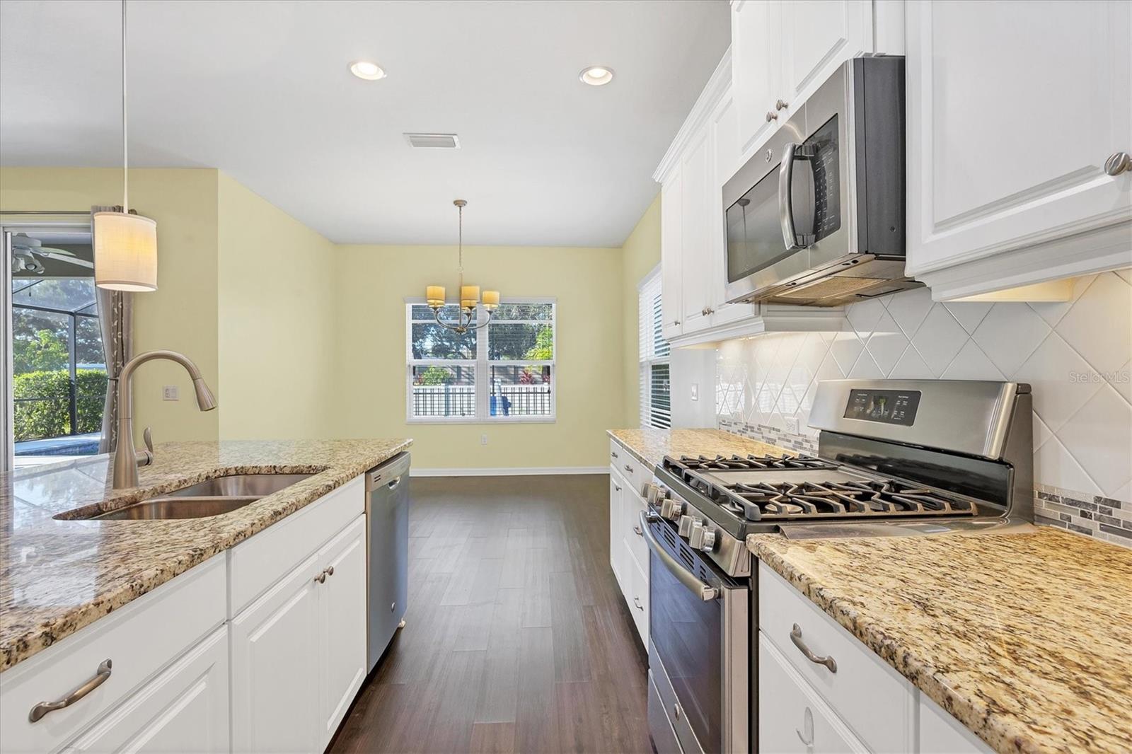 7040 WHITE WILLOW CT — photo 17