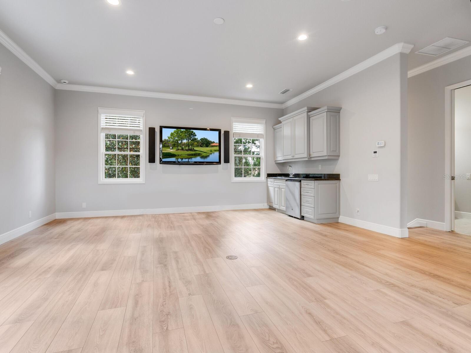 8309 FARINGTON CT — photo 46