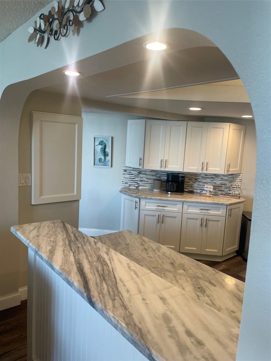 690 ISLAND WAY #1112 — photo 8