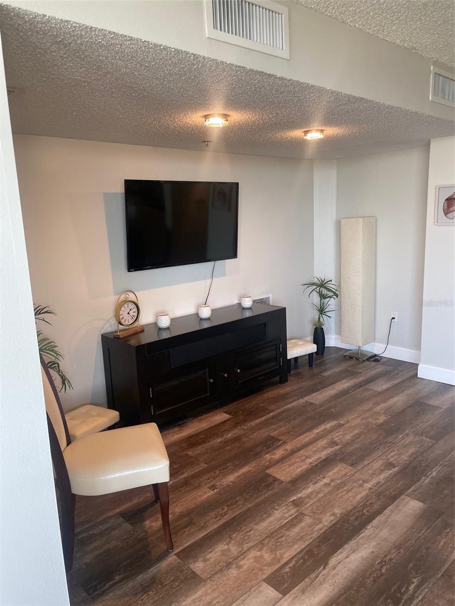 690 ISLAND WAY #1112 — photo 18