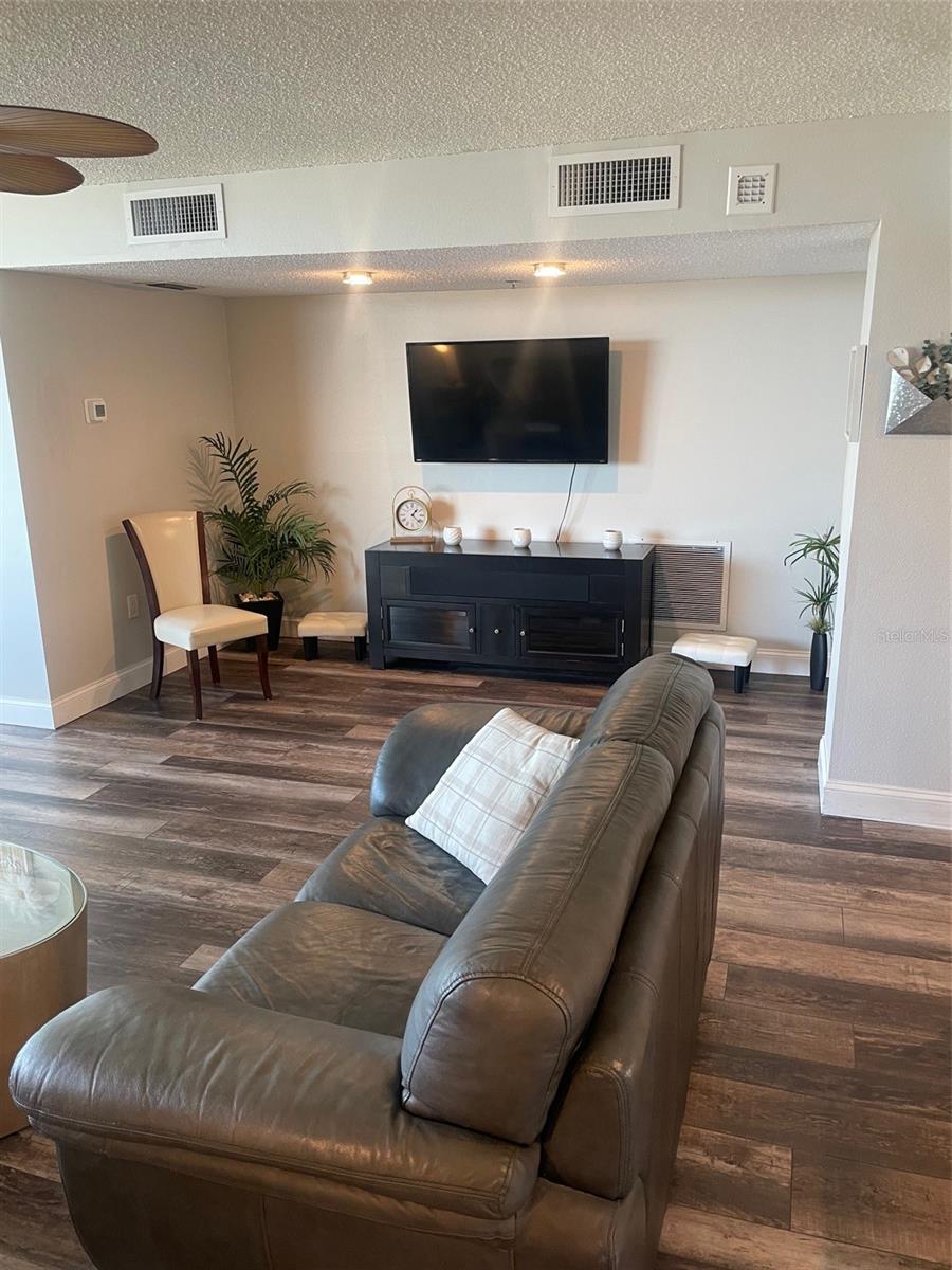 690 ISLAND WAY #1112 — photo 6
