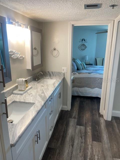 690 ISLAND WAY #1112 — photo 24