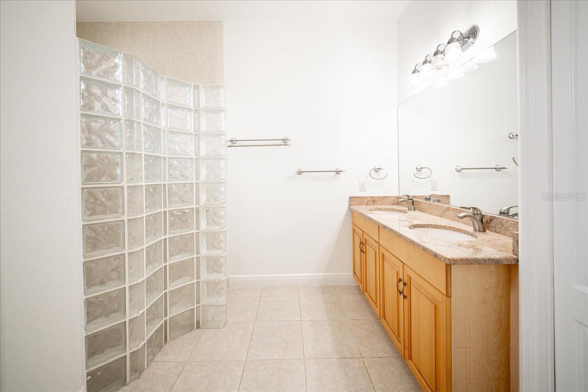 12108 HERNANDO RD — photo 25