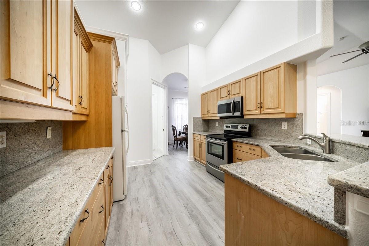 12108 HERNANDO RD — photo 16