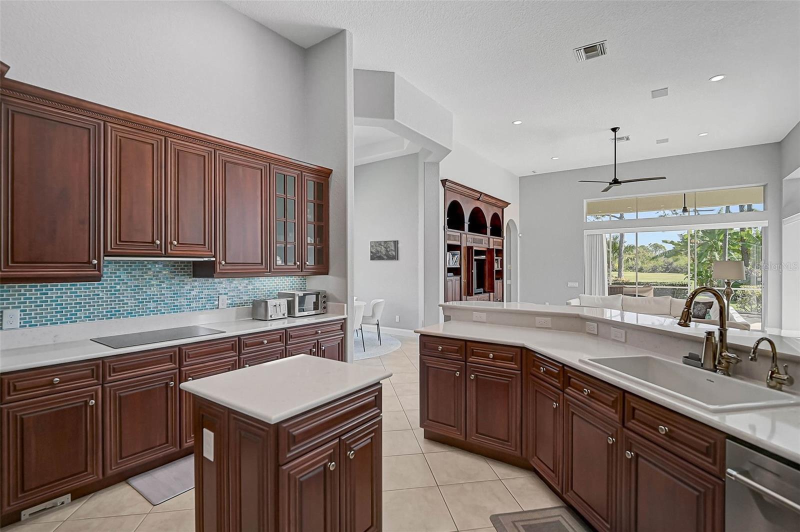 538 DOVE POINTE DR — photo 16