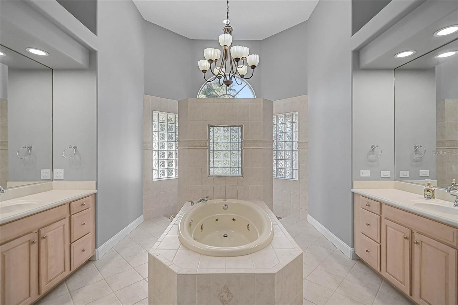 538 DOVE POINTE DR — photo 26