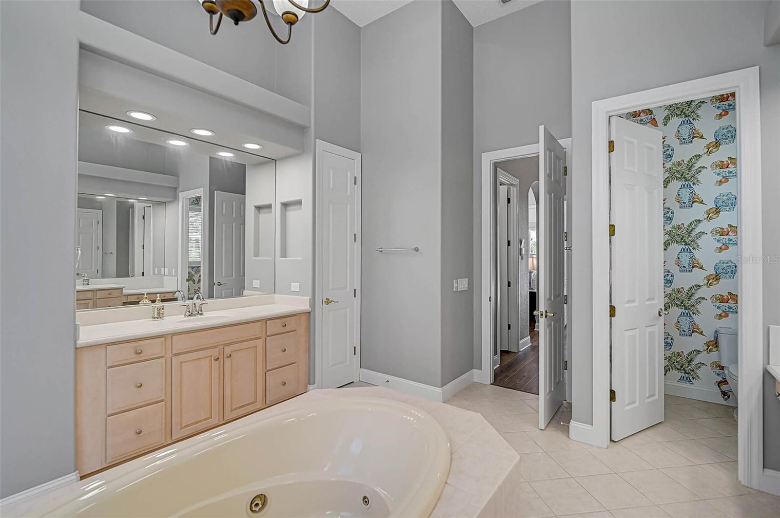 538 DOVE POINTE DR — photo 28