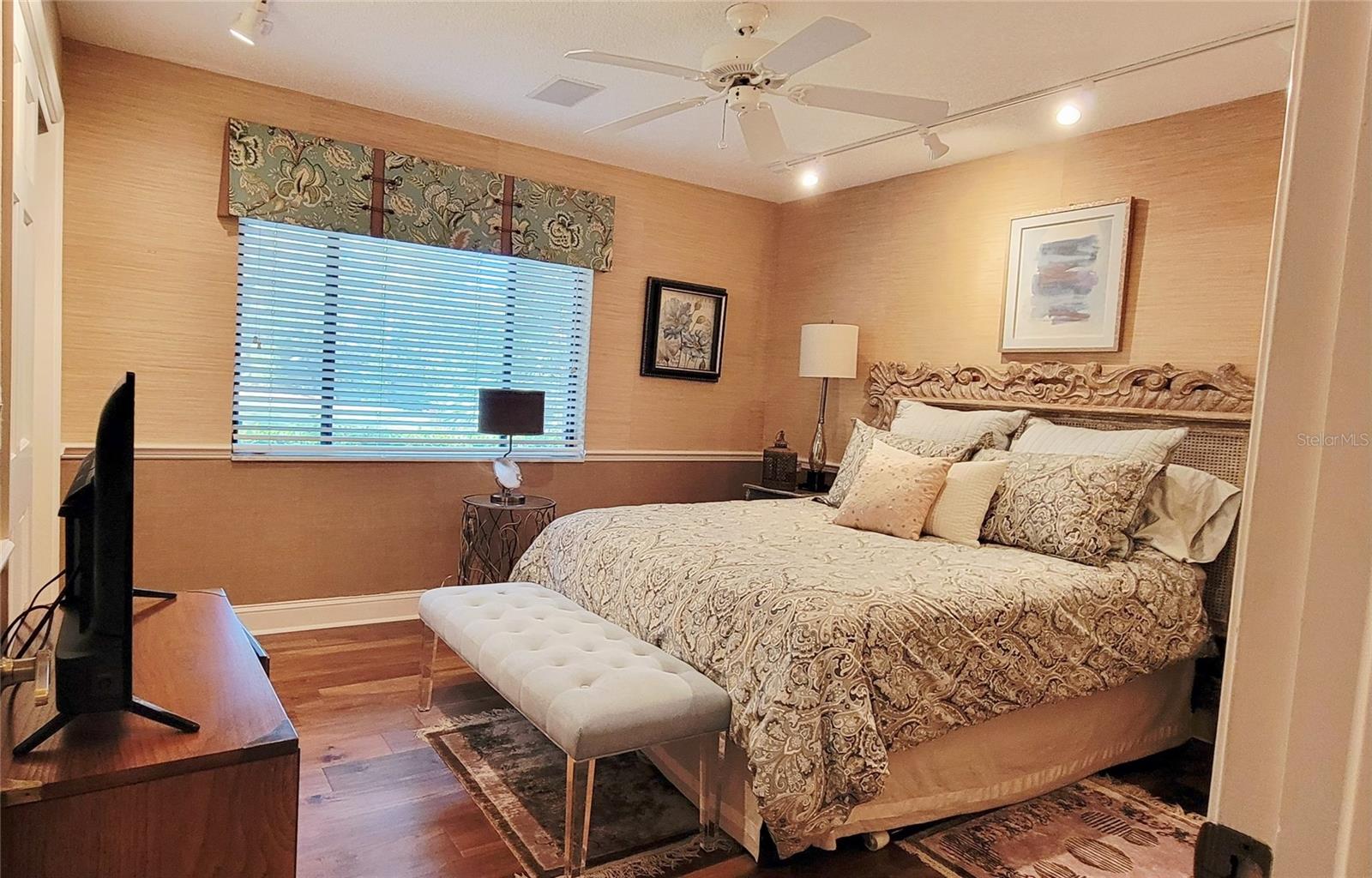 1004 OLD MILL POND RD — photo 27