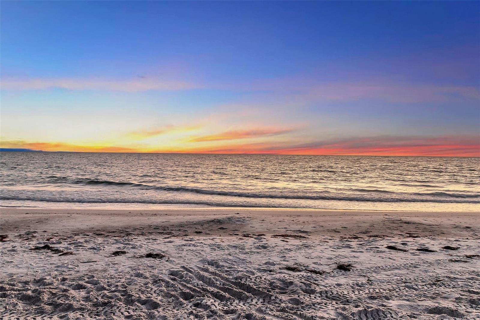 2819 GULF OF MEXICO DR — photo 18