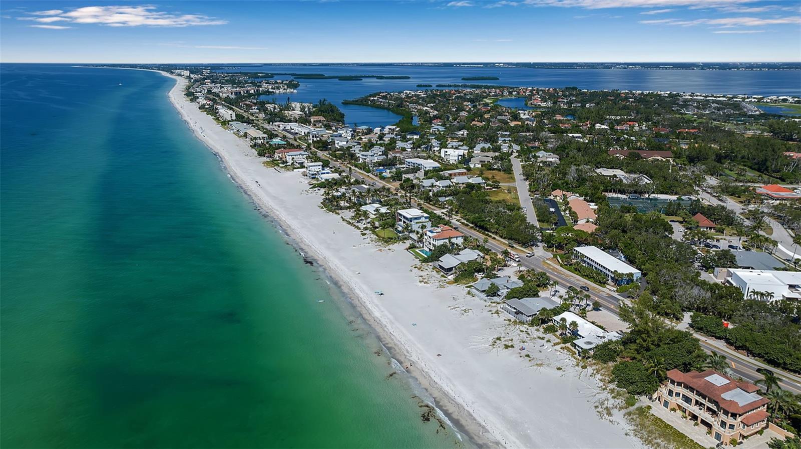 2819 GULF OF MEXICO DR — photo 25