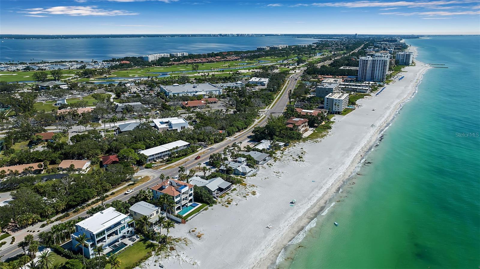 2819 GULF OF MEXICO DR — photo 27