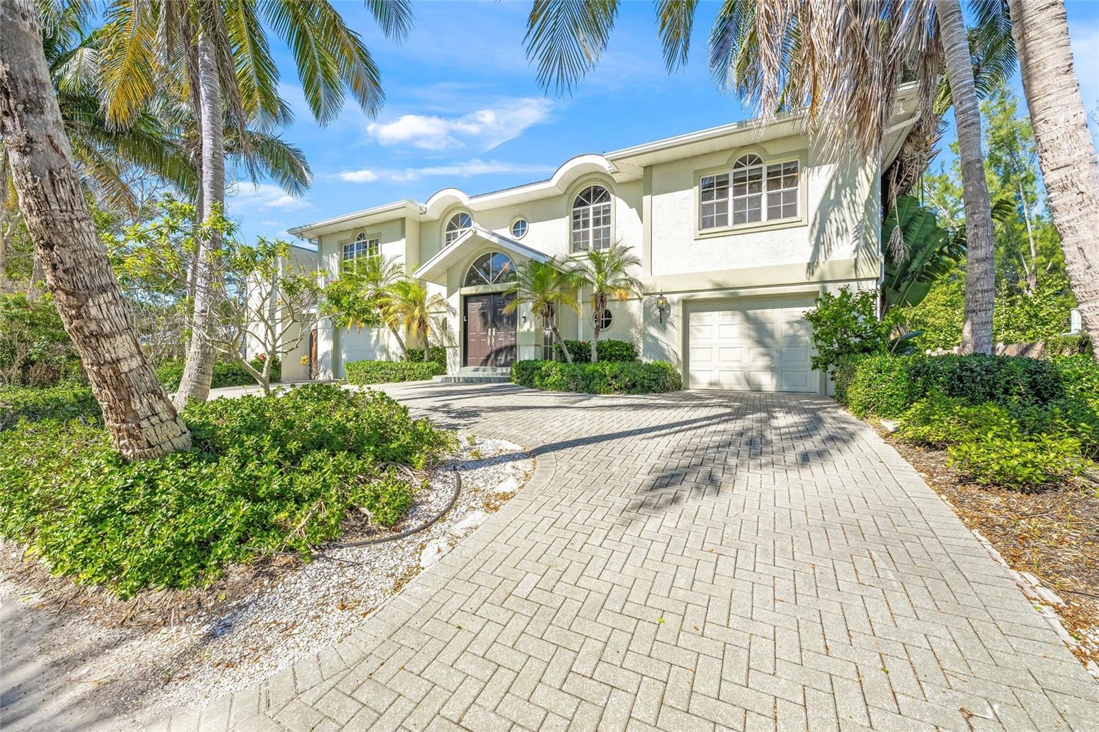 569 JUAN ANASCO DR — photo 3