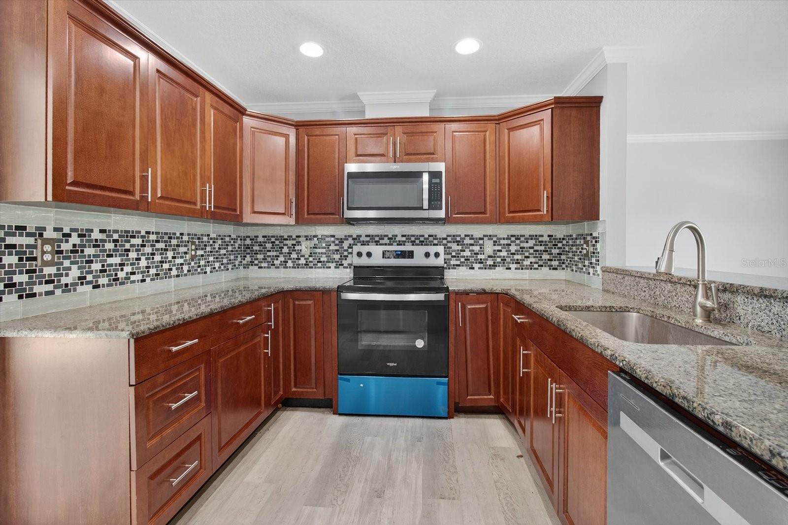 5352 TANGERINE DR — photo 12
