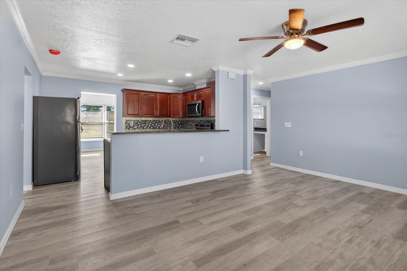 5352 TANGERINE DR — photo 9