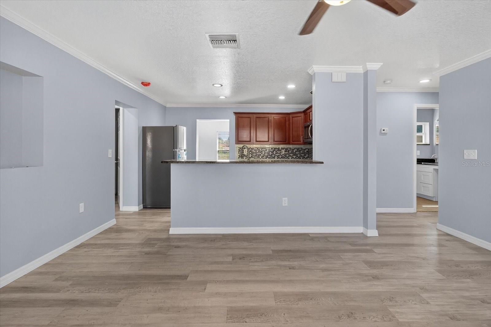 5352 TANGERINE DR — photo 10