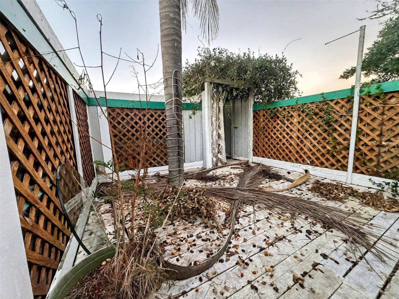 6134 WESTPORT DR — photo 37